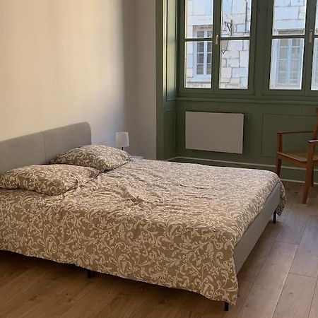 Elegant 2 Chambres Vieille Ville Μπεζανσόν Εξωτερικό φωτογραφία